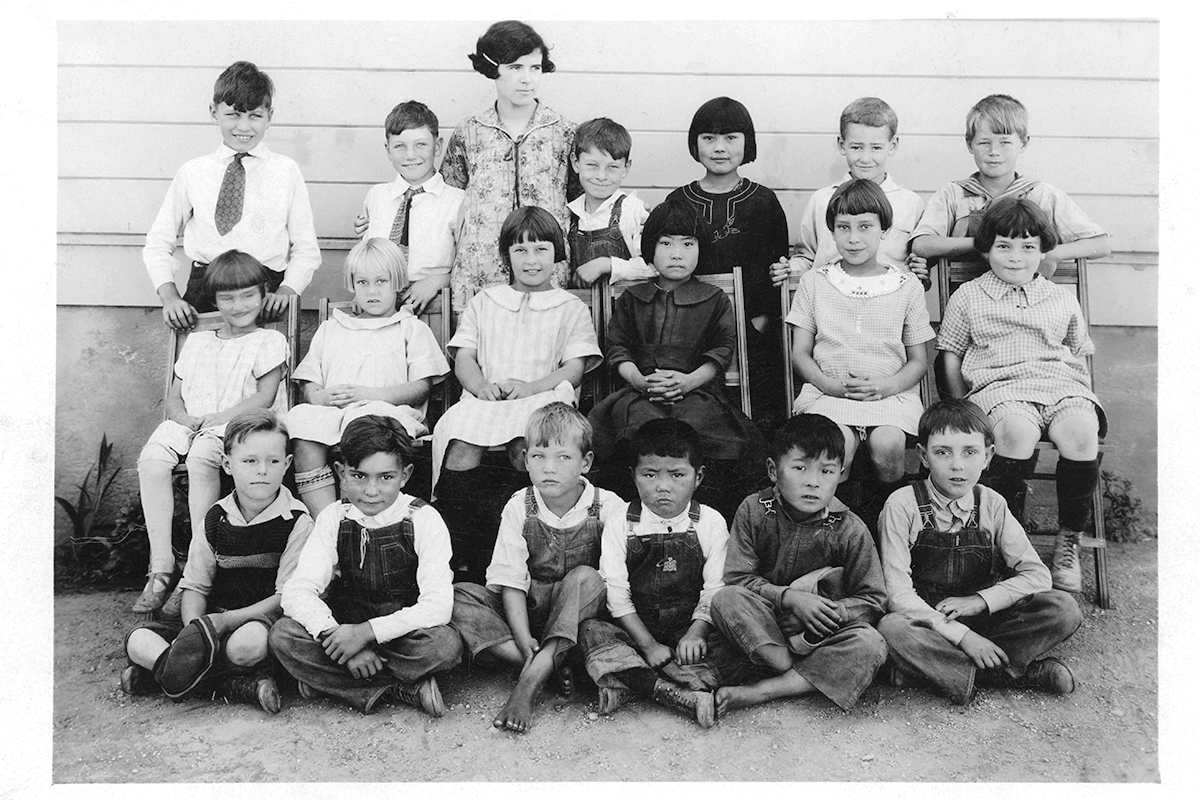 Elsie Mildred Moore teaching at Gold Ridge Elementary School